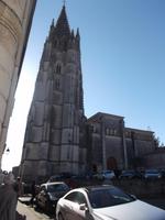 Turm der Pilgerkirche St. Eutrope in Saintes (UNESCO-Welterbe)