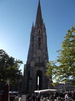 freistehender Kirchturm der Basilika St. Michel in Bordeaux 