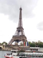 Eifelturm von der Seine aus