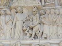 Notre Dame: Seelenwägung