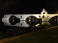 Avignon bei Nacht - die Brücke von Avignon