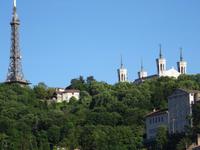 Lyon - Schiffsfahrt durch die Altstadt , ein letzter Blick zurück 