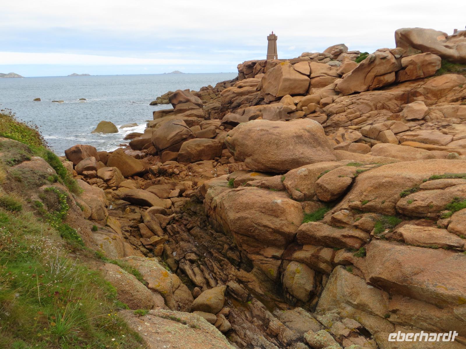 rosa Granitküste bei Ploumenach