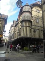 erstes komplett restauriertes Fachwerkhaus in Troyes