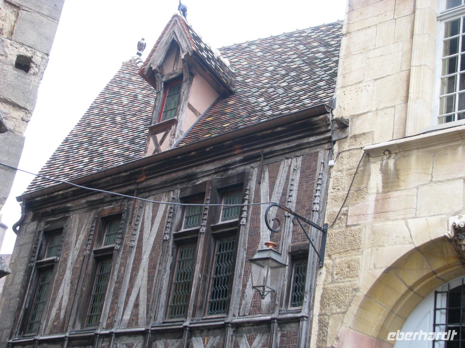 eines der ältesten Fachwerkhäuser Dijons