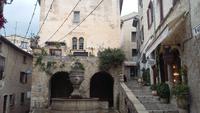 Der Brunnenplatz in St. Paul de Vence