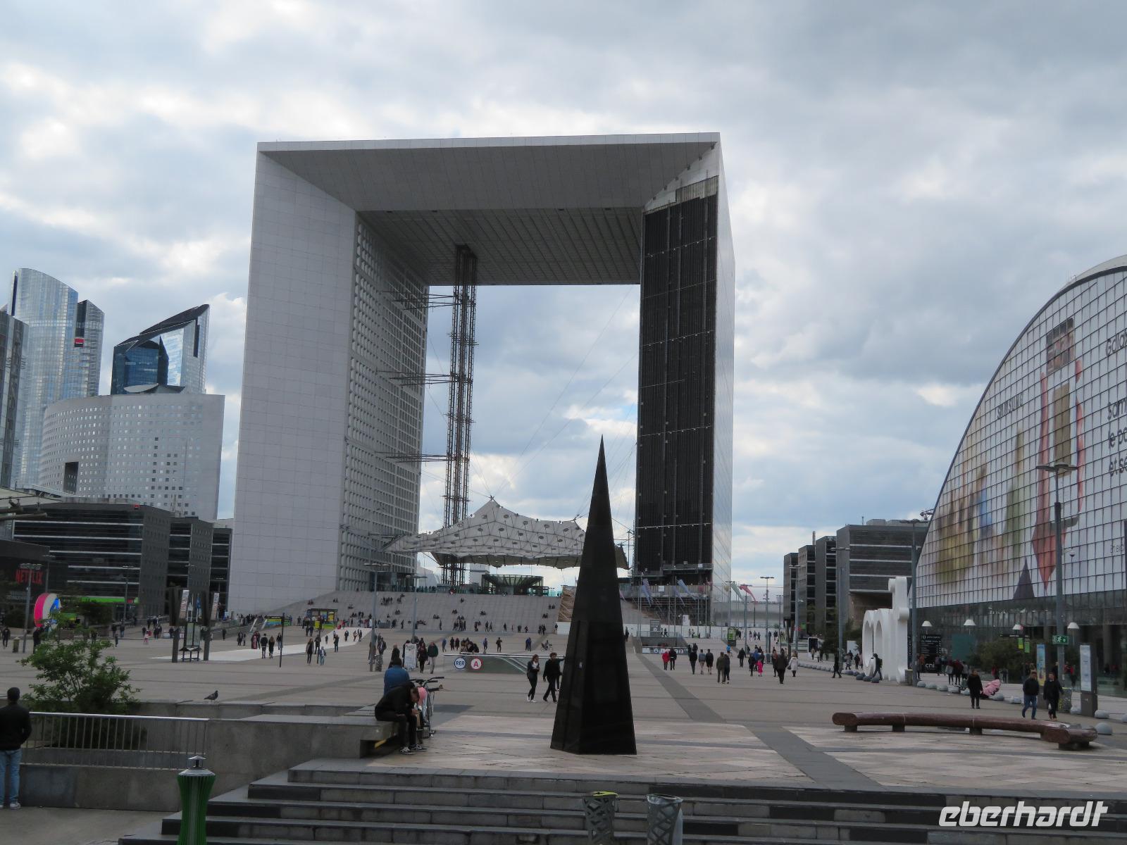 Der Triumpfbogen von LA Defense