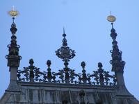 Rouen. Gros Horloge. Dachverzierung