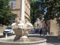 Brunnen der 4 Delfine, Aix