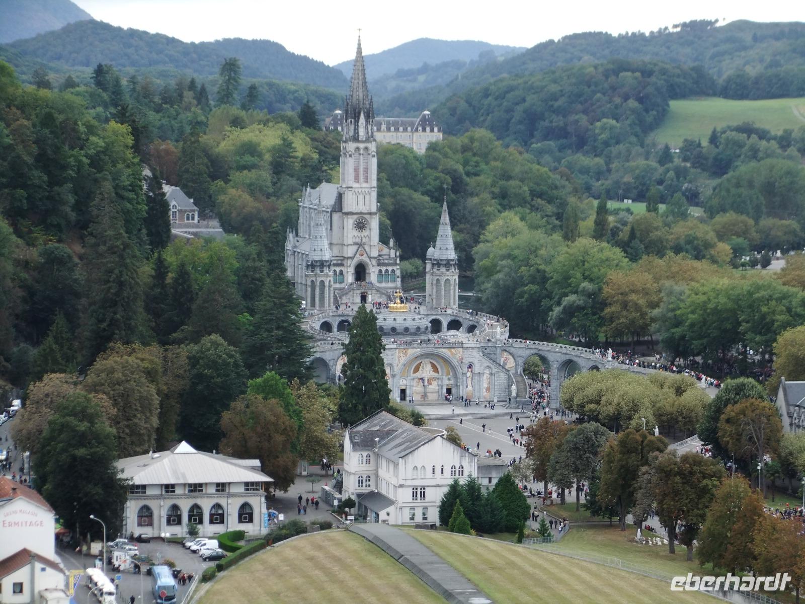 Lourdes, Heiliger Bezirk