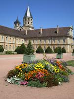Cluny, Konventsgebäude
