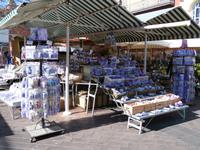 Lavendelprodukte gehören auch zum provenzialischen Sortiment