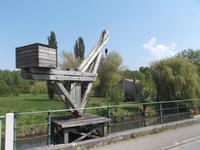 alter Lastkran im Poitevin