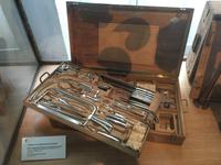 Marinemuseum Rochefort, Arbeitskoffer eines Schiffsarztes