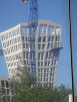 Neubau am Place de l'Etoile (Spiegelbild)