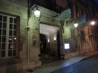 nächtlicher Spaziergang durch Avignon - das teuerste Hotel der Stadt