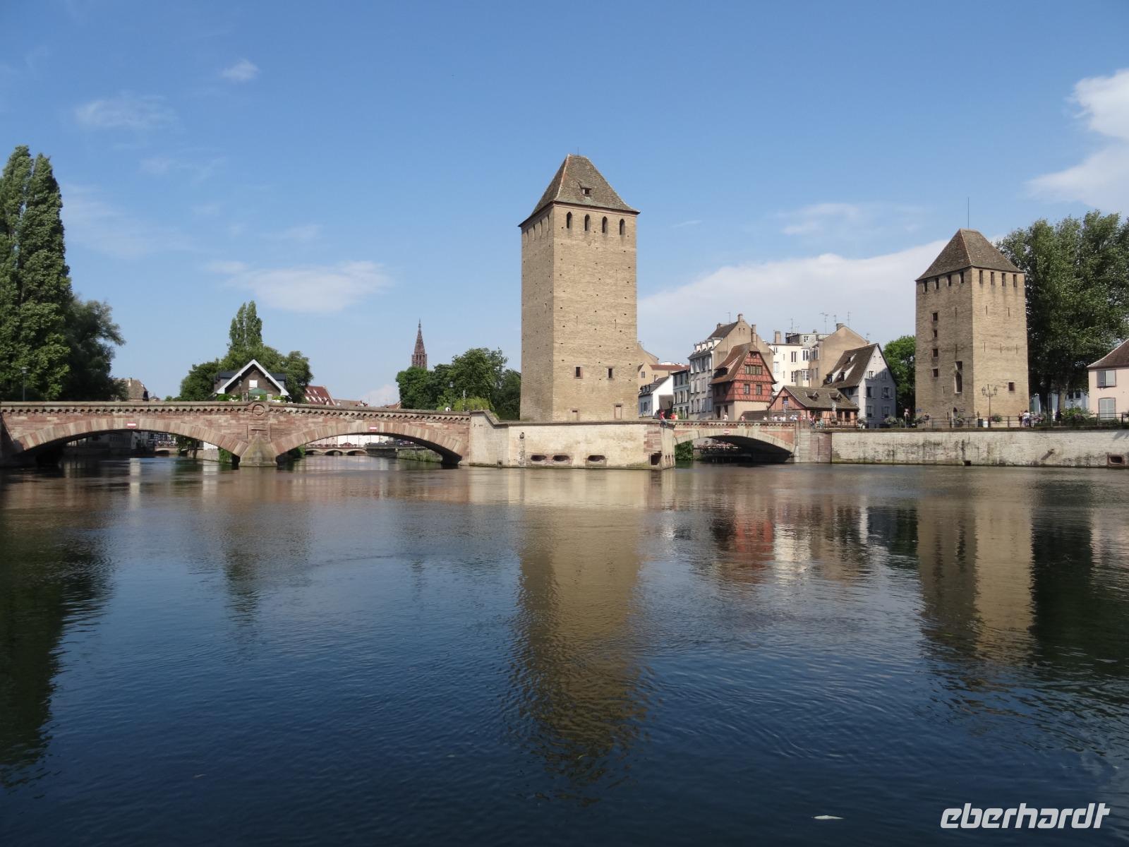 Strasbourg - Fahrt auf der Ill, Ponts Couverts = gedeckte Brücken