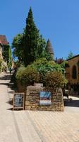 Sarlat la Caneda, Totenlaterne hinter der Kathedrale in der Altstadt