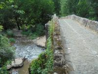 Conques - die Pilgerbrücke über den Dourdou