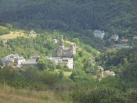 Blick zur Kirche von Saint Nectaire
