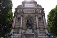 Paris Tag 1 Fontaine St. Michel