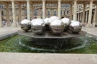 Paris Tag 3 Brunnen im Palais Royal