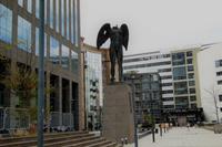 Paris Tag 4 La Défense. Ikarus, Igor Mitoraj