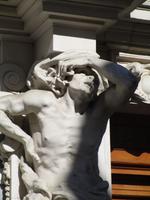 evian. Figur am Palais Lumière (Rathaus)