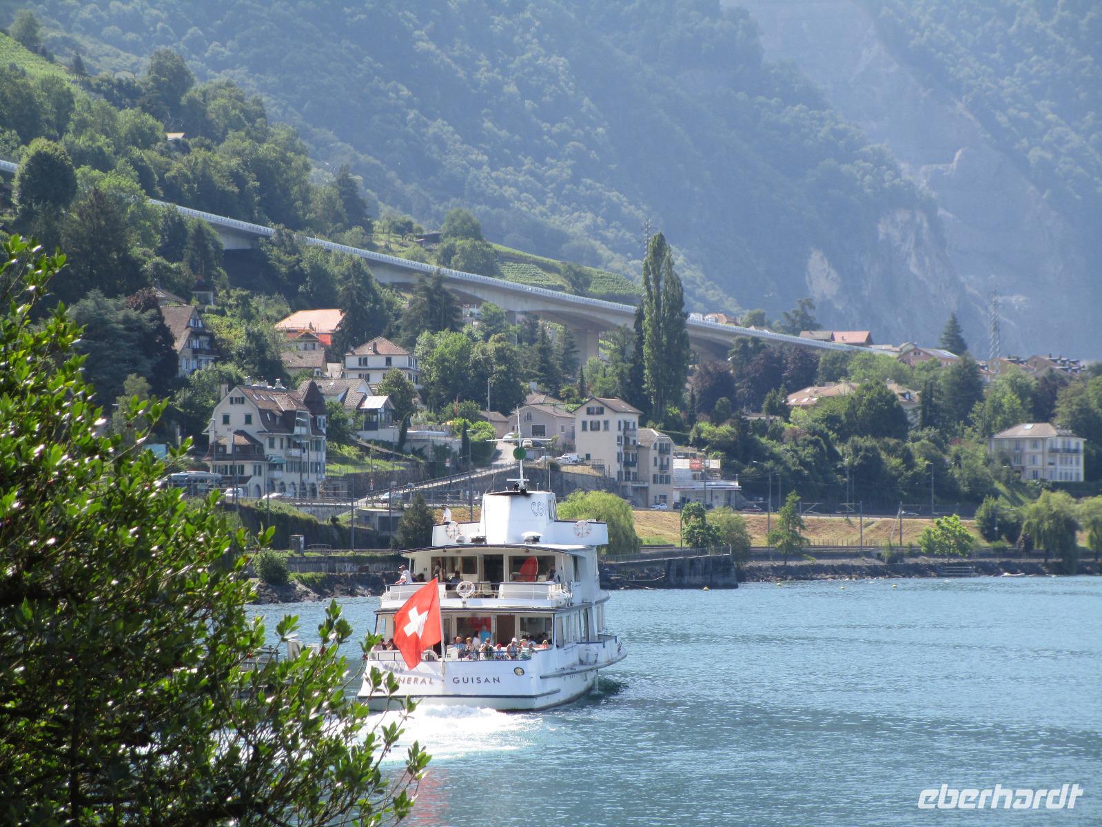 Chateau Chillon. Autobahn und Schiff
