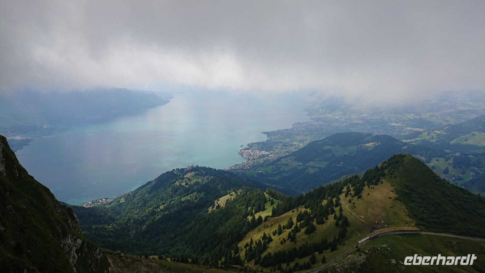 Blick vom Rochers de Naye auf den Genfer See