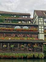 Strassburg: Ausfahrt auf der Ill