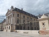 am Herzogspalast in Dijon