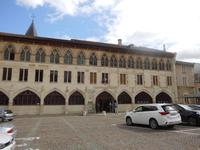 Cluny, Gelasiuspalast mit Kreuzgang