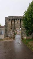 Tor zum Ort Flavigny-sur-Ozeraine