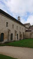 Zisterzienserkloster Fontenay. Kirche seitlich mit 