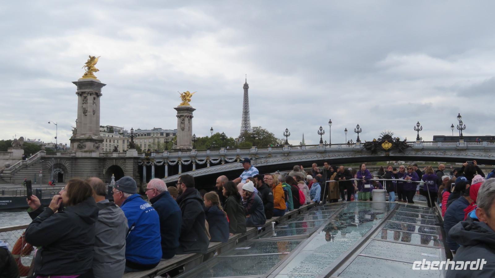 Bootsfahrt auf der Seine