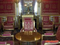 Tag 10 - 2 - Besichtigung des Schlosses Fontainebleau (6) - Napoleon schreibbt hier seine Abdankung.