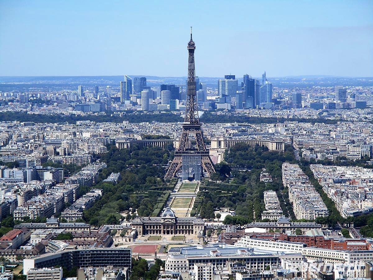 Der Eiffelturm vom Tour Montparnasse gesehen