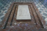 Tag 6 Caen Grabplatte von Wilhelm dem Eroberer