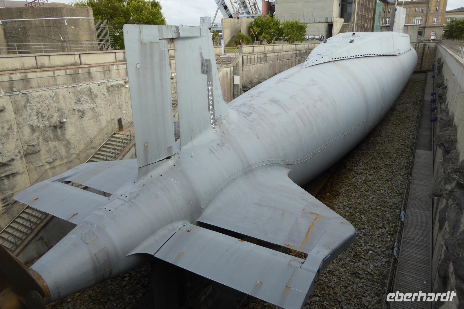 Tag 7 Hafen Cherbourg, das erste französisches Atom U-Boot