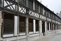 im Friedhof des 14.Jahrhunderts