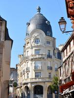 auch Jahrhundertwende ist vertreten