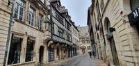 Dijon. Die Rue du Bourg