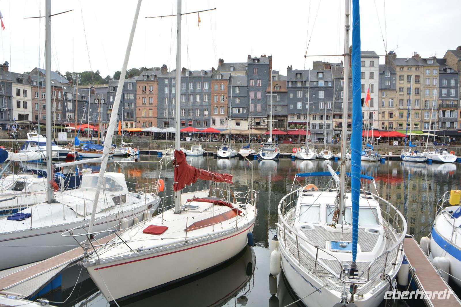 und neuzeitliche Segelschiffe  