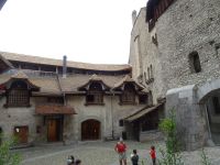 Wasserschloss Chillon - Höfe,