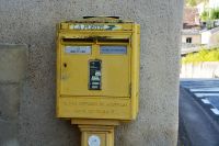 Briefkasten auf französisch