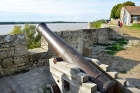 Kanonen zur Abwehr von Feinden