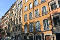 Jalousien an den Häusern