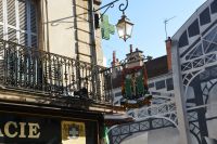 vor der Markthalle in Dijon