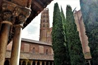 Blick aus dem Kreuzgang des Jacobinerklosters